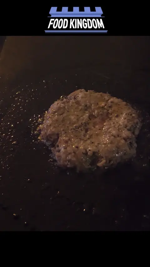 No bread_ cheese omelet burger _ korean street food #[13]
