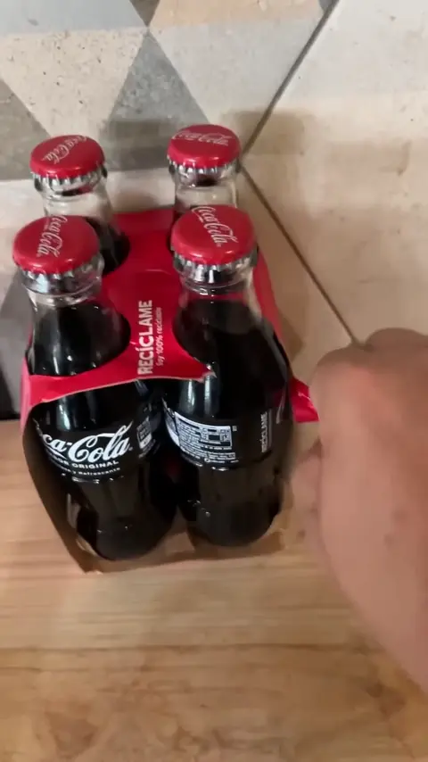 Coke Pouring Hack Test! ??