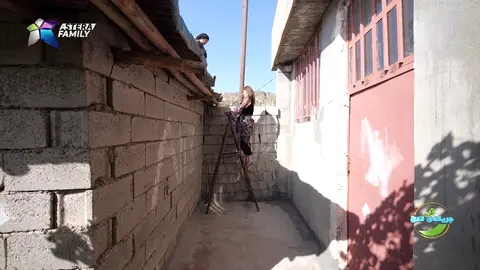 ترێی خۆمانه‌ به‌م شێواوه‌ وشك ده‌كه‌نه‌وه‌ له‌ به‌رخۆر هه‌ڵی دێخن، تا ببێت به‌ مێوژ