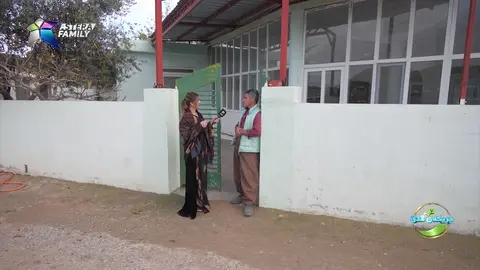 له‌گوندی بانه‌ قه‌ڵات و بانه‌قه‌ڵاتی ئه‌وبه‌ر یه‌ك مه‌لایان هه‌یه‌.