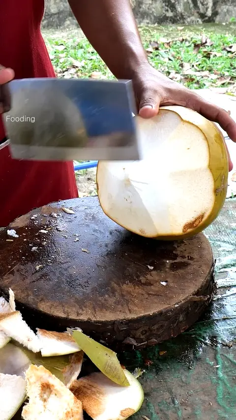 Coconut Fountain_! Impressive Only 1$ Golden Coconut Cutting Skills - Fruit Cutting Skills