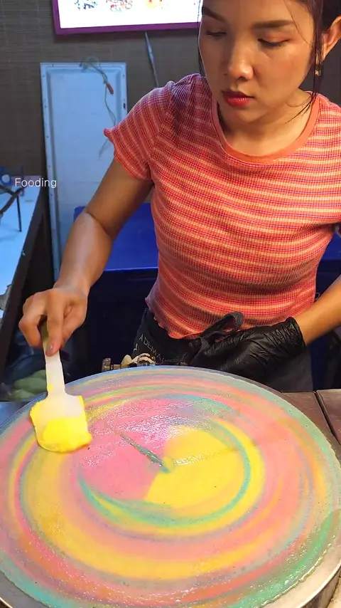 Topping Bomb_! Amazing Rainbow Crepes From a Girl With Pretty Smile - Thai Street Food