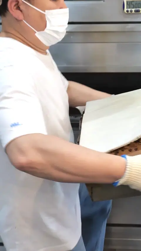 Amazing Chocolate Giant Castella Cutting Skills - Korean Street Food
