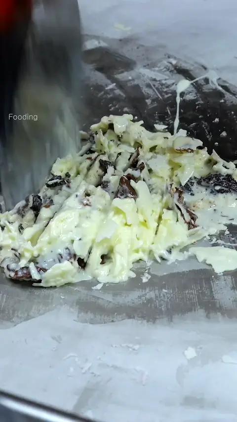 Smashed_ Powerful Master's Iron Plate Ice Cream Making- Thai Street Food