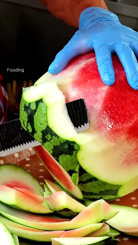 Satisfying!! Master's Amazing Watermelon Cutting Skills   - Korean street food