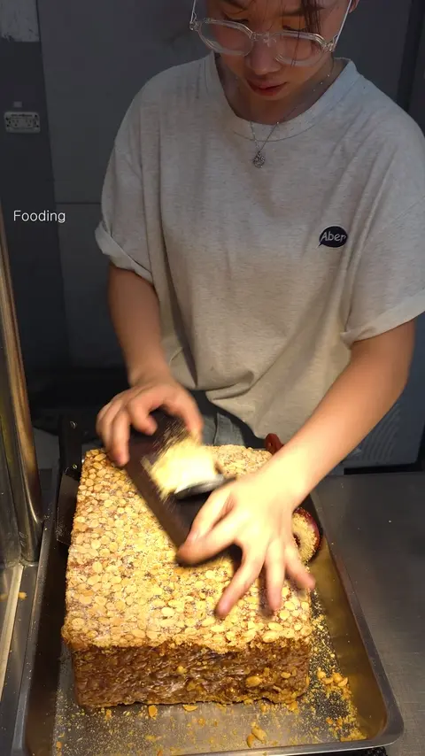 Coriander___ Amazing Taiwanese Peanut Ice Cream Roll - Taiwanese Street Food