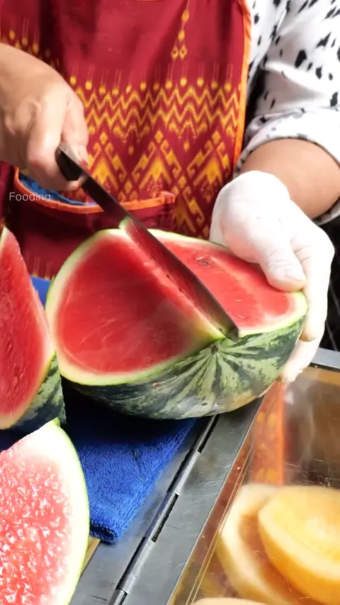 Master's Amazing $1 Watermelon Cutting Skills- Thai Street Food