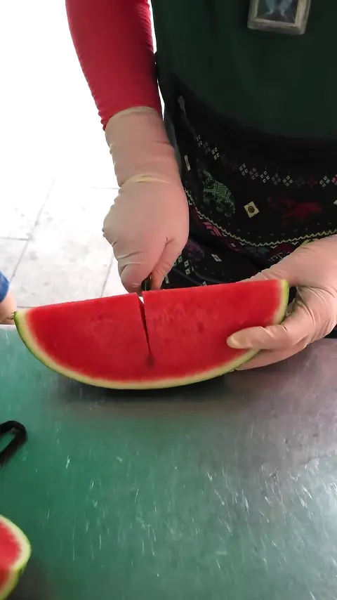 Amazingly Bright Red Watermelon Cutting Skills- Thai Street Food