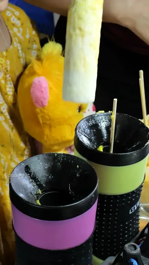 Amazing Egg Skewers Made By Cute 7-Year-Old Girl - Thai Street Food