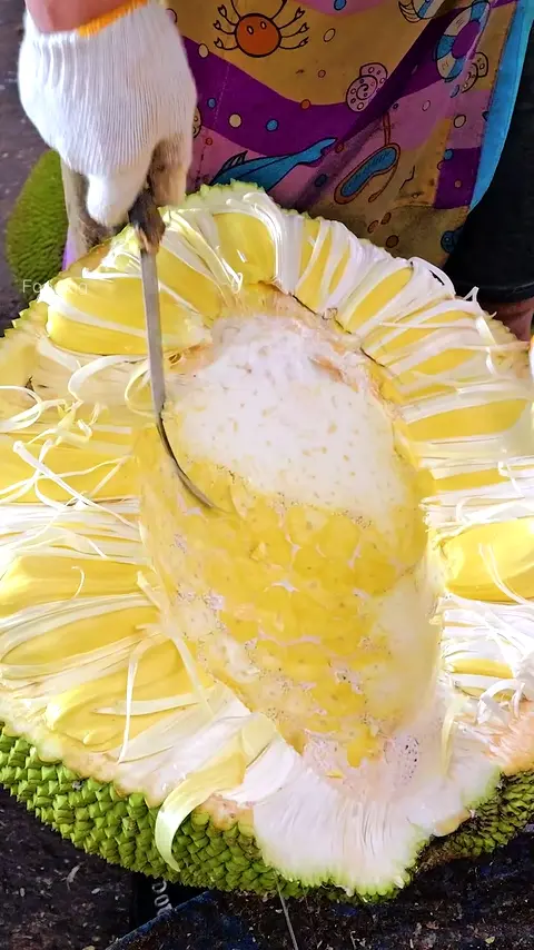 The Largest Fruit ''Jackfruit'' Cutting Skills - Fruit Cutting Skills - Thai Str