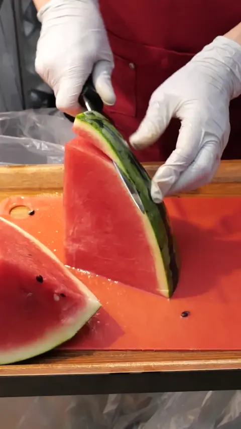 Cutting Watermelon By Stabbing It - Amazing Watermelon Cutting - Korean Street Food