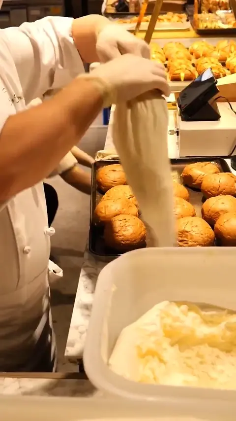 You must try this garlic bread.