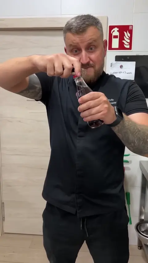 Refreshing Drink Hack- Wine with Coke_! ???