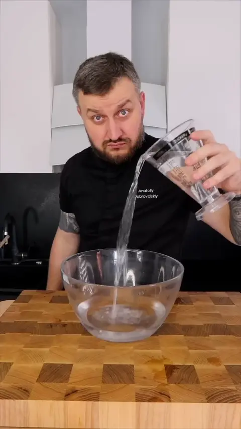 Lifehack. When there is no vacuum machine.