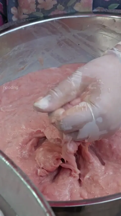 Cheerful Aunt's Amazing Fish Ball Making Skills - Thai Street Food