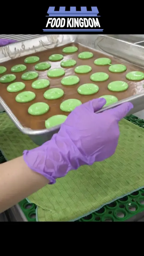 human or machine_ fast and accurate macaroons _ korean street food #[13]