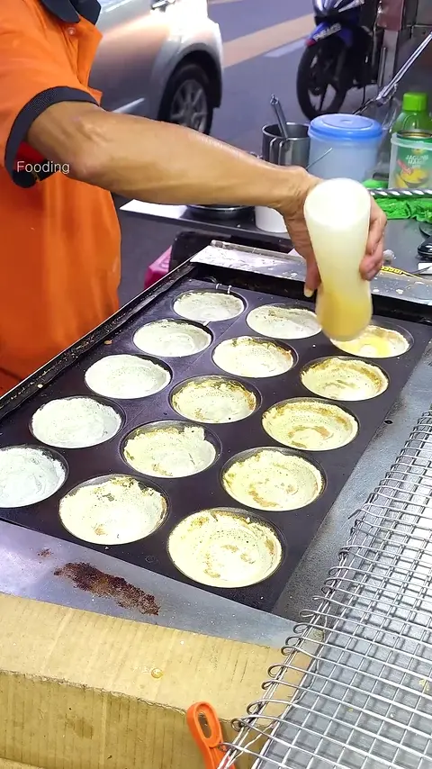 Must Eat! Amazing Crispy & Sweet Peanut Pancake in Malaysia - Malaysian street food