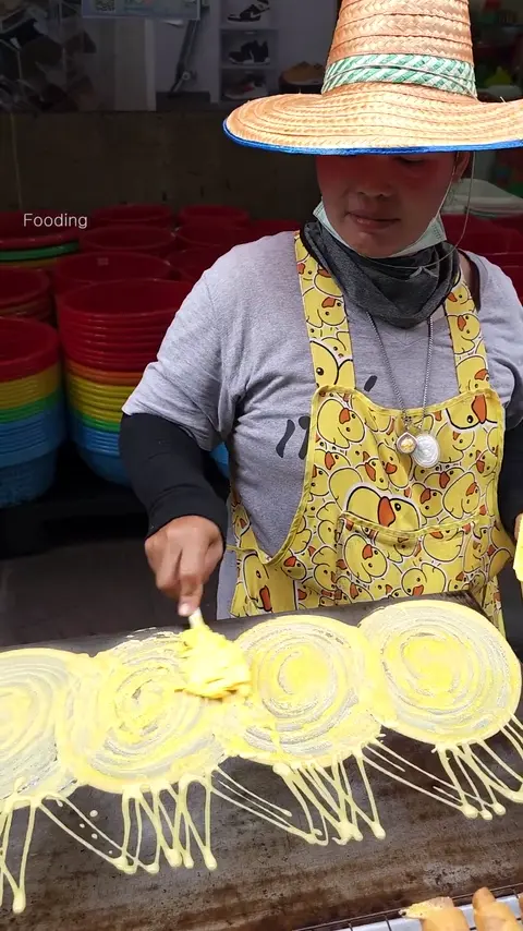 Amazing $0.3 Crepe at Street Cart - Thai Street Food