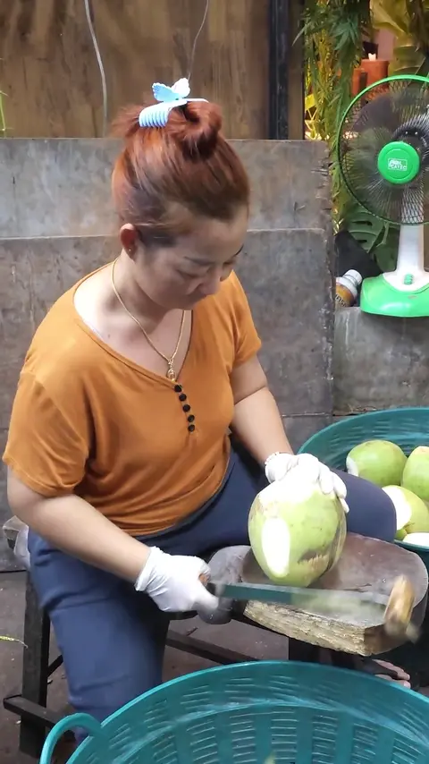 Amazing! Coconut Cutting Skills - Fruit Cutting Skills