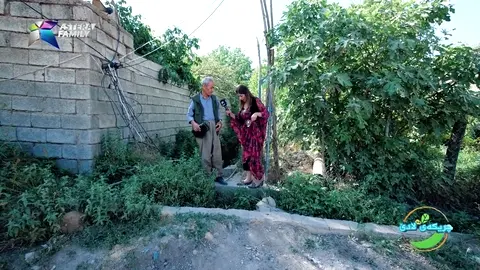 له‌گه‌ڵ رادیۆكه‌ی باسی چه‌ند تایبه‌تمه‌ندێكی گوندی ئالانه‌ده‌كات