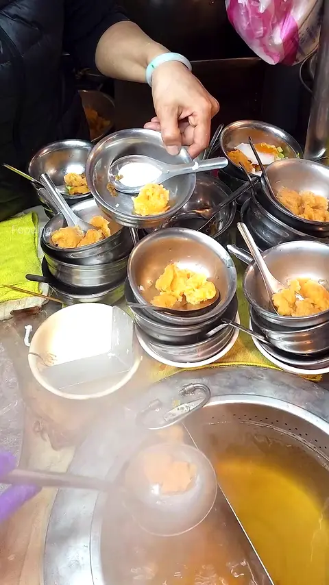 Must Try! Fantastic Taste Duck Egg Shrimp Soup - Taiwanese Street Food