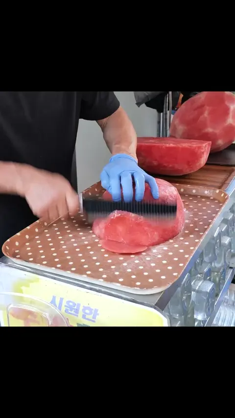 Amazing Cutting Skill _ Uncle's Cool Watermelon Punch Making _ Korean Street Food