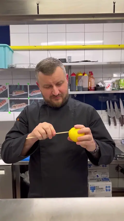 Lifehack with lemon.