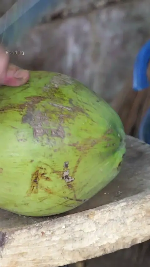 Amazing Coconut Juice Making Process - Thai Street Food