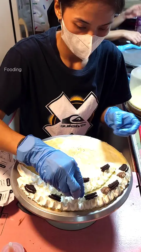 Whipped Cream Bomb Bouquet Crepe - Thai Street Food