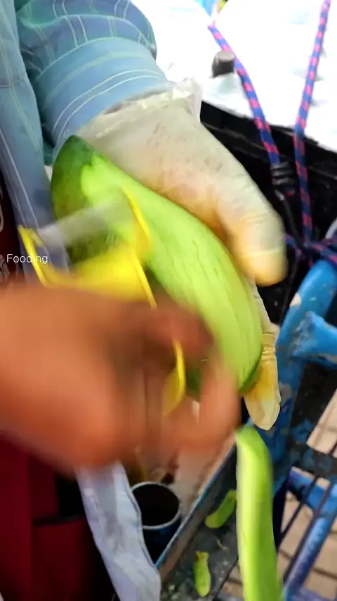 Neat and Satisfying Fruit Cutting Skills from Fruit Cart Master - Thai Street Food