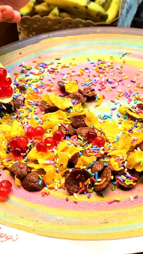 Rainbow Galaxy Crepe from a Girl with a Pretty Smile - Thai Street Food