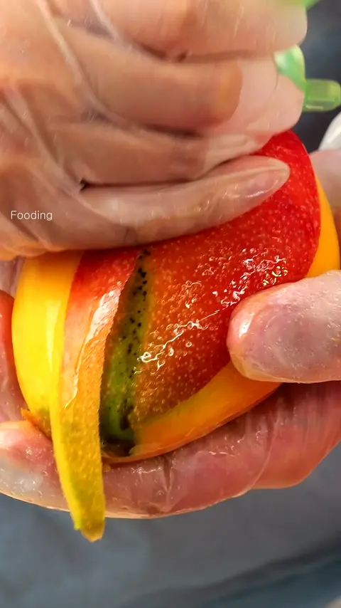 Must Try! Taiwanese Bright Yellow Apple Mango Cutting Skills - Taiwanese Street Food