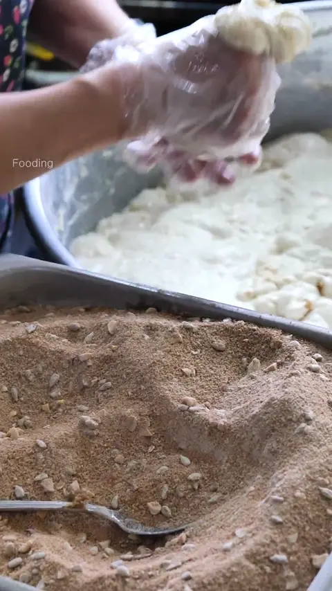 Korean Sweet Pancake ''Hotteok'' - Korean Street Food