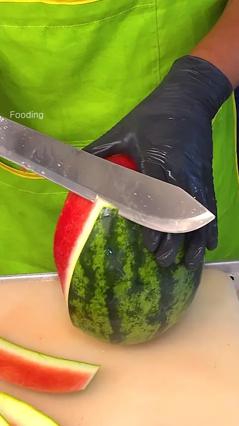Amazing! Thai $1 Bright Red Watermelon Cutting Skills
