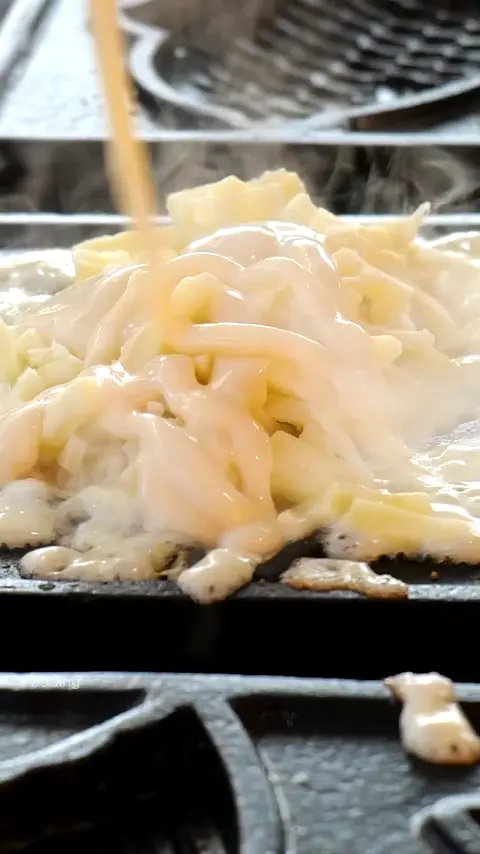 Amazing Fish-Shaped Pizza Bread - Korean Street Food