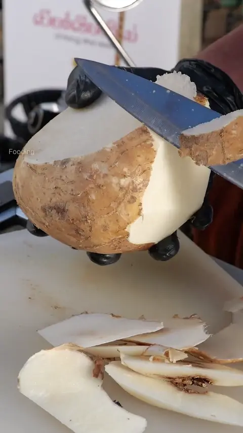 Amazing Sweet Thing! Does Anyone Know the Name_ - Thai Street Food