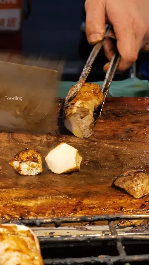 Must Try! Dancing Master’s Grilled Mushrooms - Taiwanese Street Food