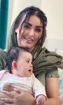 Iranian Mom #[604] #[605]