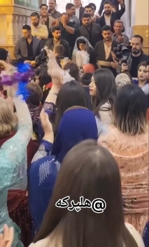 Very beautiful Kurdish dance of Kurdish girls and boys #هلپرکه #کوردستان #عروس #شایی #بوک#کوردواری