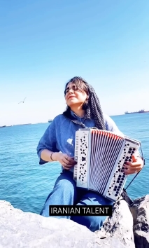 IRANIAN TALENT GIRL_ PLAYING EMOTIONAL SONG #music #shortsfeed