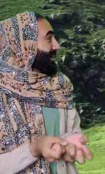 بۆ پێکەنین