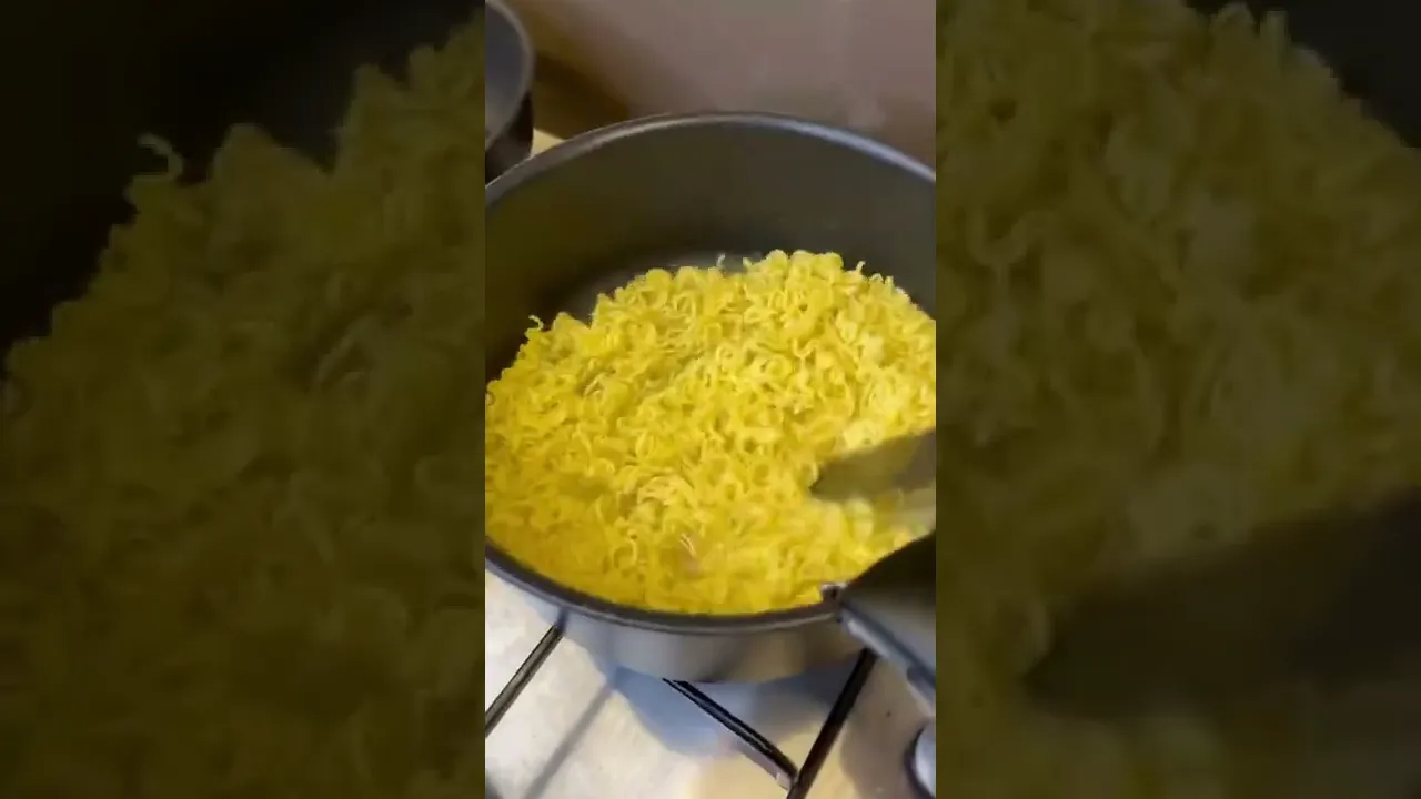 Sulu Köfte tadında Noodle nasıl olur？ #suluköfte #noodles