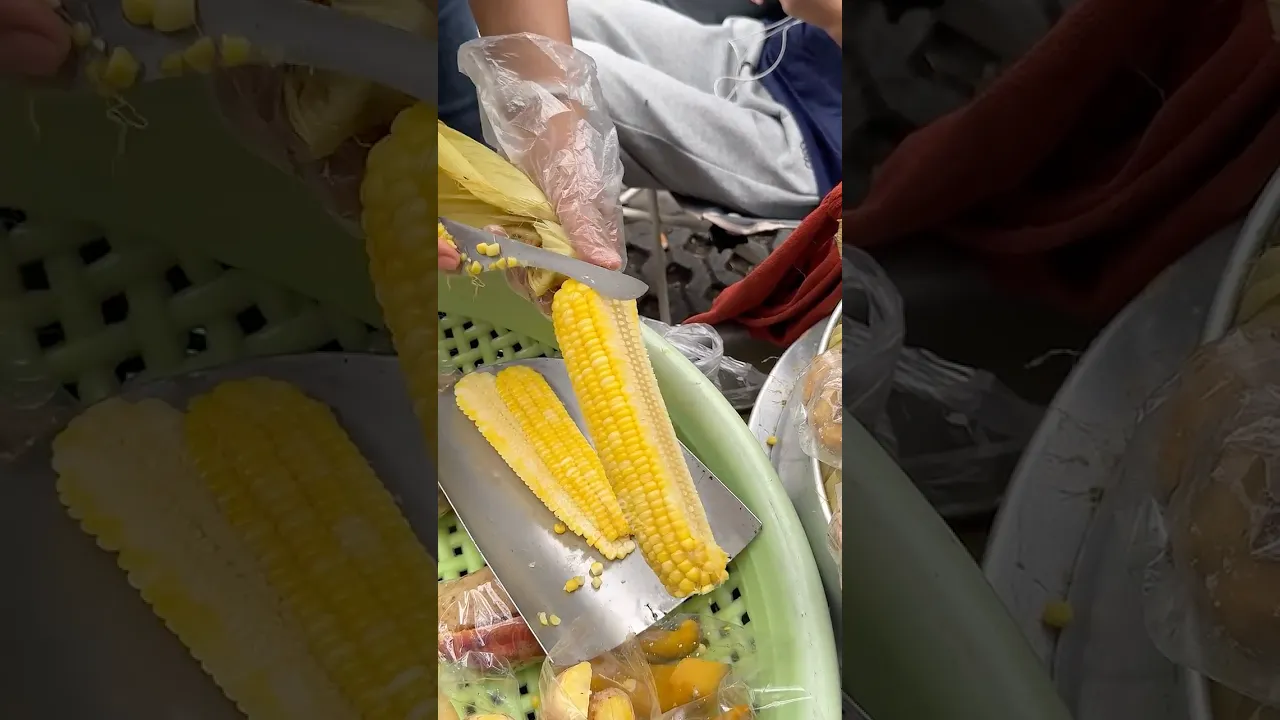 Perfect Sweet Corn Peeling in Bangkok