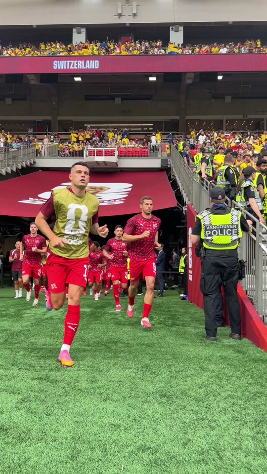 Time to warm up! 🇨🇭🇨🇴 #FIFAWorldCup