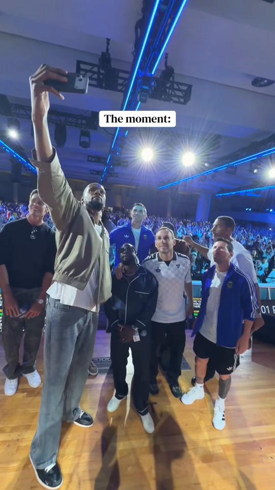 Sports heritage in 1 photo! 📸 #FIFAWorldCup @Fanatics