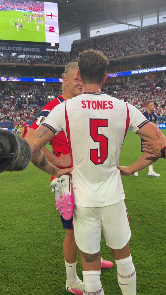 Stones 🫂 Haaland #FIFAWorldCup