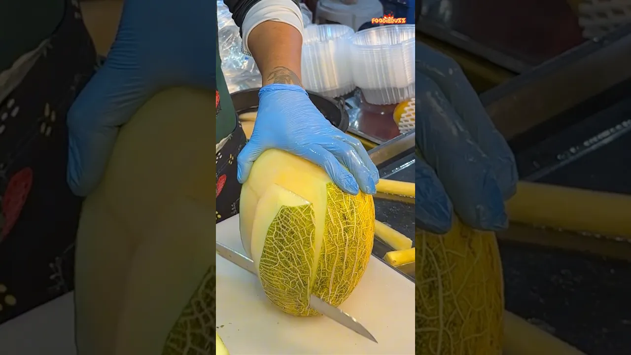 So Fresh & Crispy Melon in Bangkok!!! Amazing Fruit Cutting Skills
