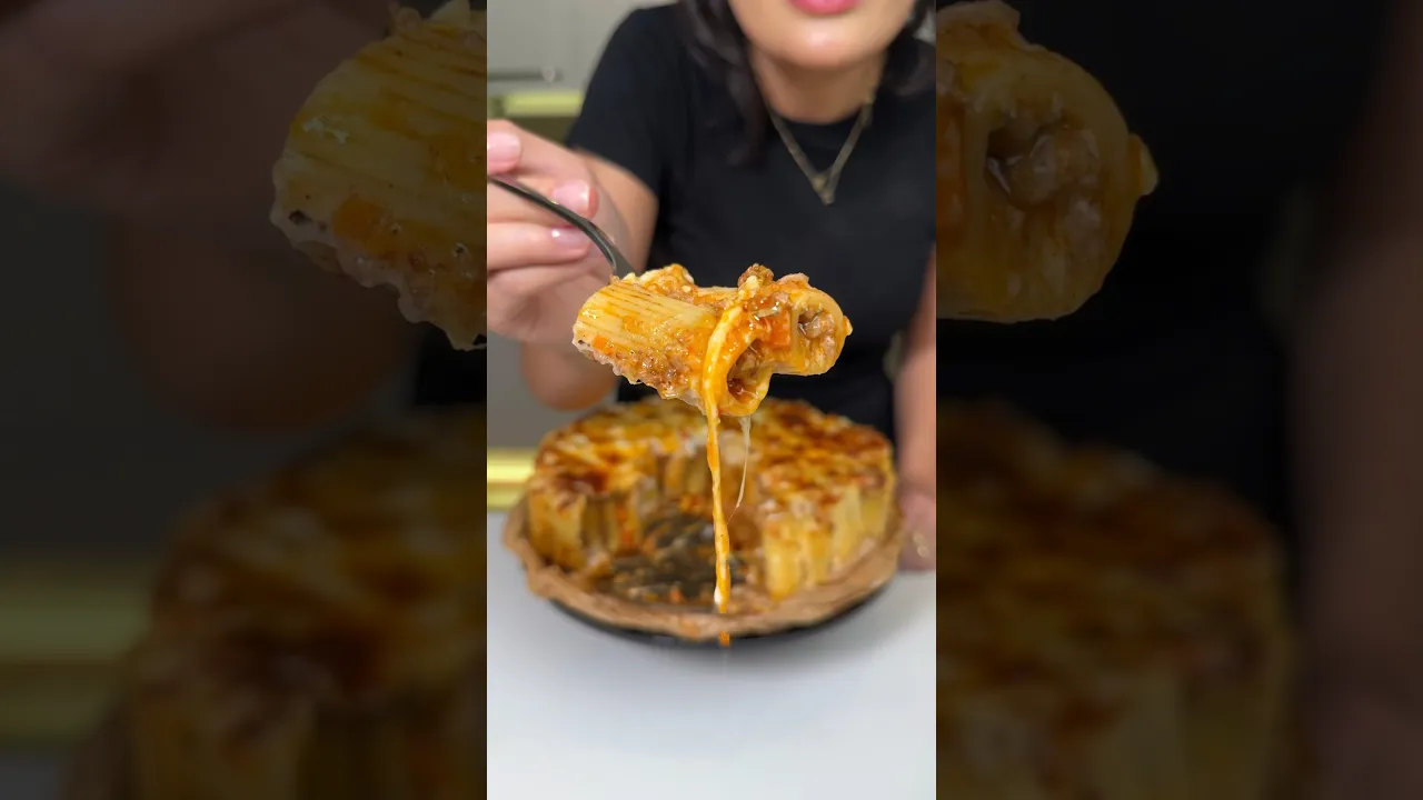 Fırında Rigatoni Makarna sizce nasıl olmuş？ #bakedpasta #rigatoni #makarna #shorts #busezeynep