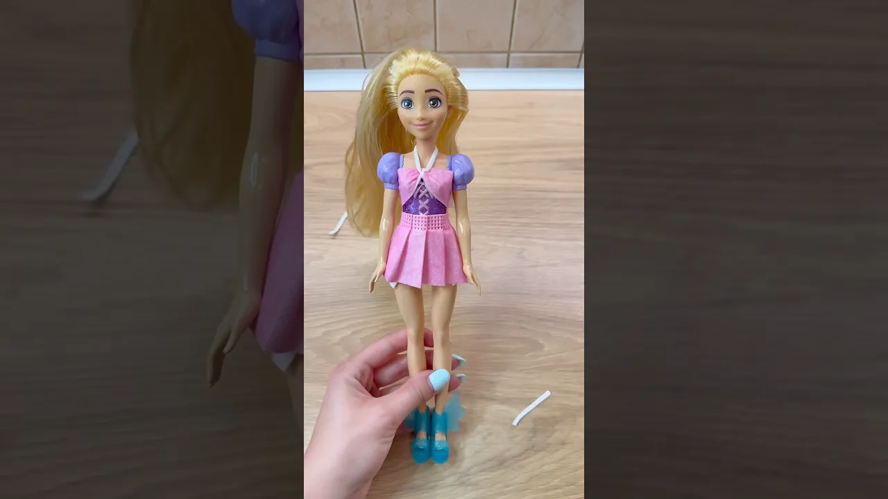 Upcycling a Face Mask Into Barbie Clothes ♻️ #diy #lifehack