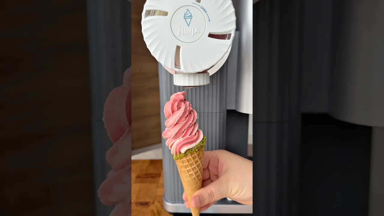 Çilekli dondurma🍦🍓 #recipe #tarif #food #pratiktatlitarifleri #globalcuisine #icecream #delicious
